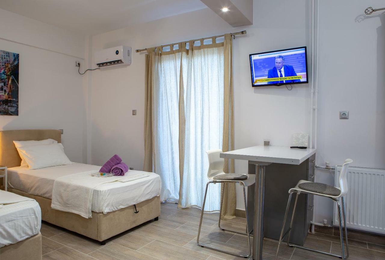 דירות אתונה Gazi Square Luxury Studio מראה חיצוני תמונה