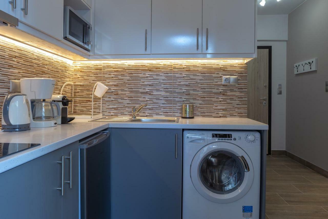 דירות אתונה Gazi Square Luxury Studio מראה חיצוני תמונה
